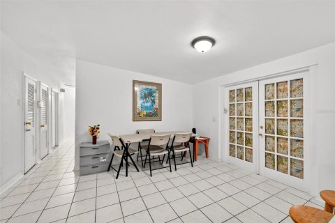 Casa en venta en Orlando, Florida, 4 dormitorios, 140.93 m2 № 2148564 - foto 8