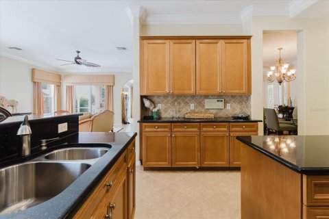 Casa en venta en Sarasota, Florida, 6 dormitorios, 341.32 m2 № 1907817 - foto 30
