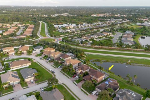 Casa en venta en Sarasota, Florida, 6 dormitorios, 341.32 m2 № 1907817 - foto 3