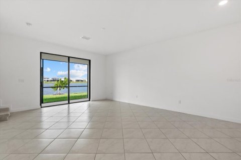 Touwnhouse à vendre à Bradenton, Floride: 3 chambres, 178.84 m2 № 2093286 - photo 15