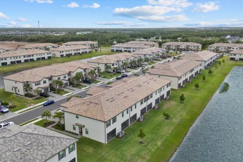 Touwnhouse à vendre à Bradenton, Floride: 3 chambres, 178.84 m2 № 2093286 - photo 30