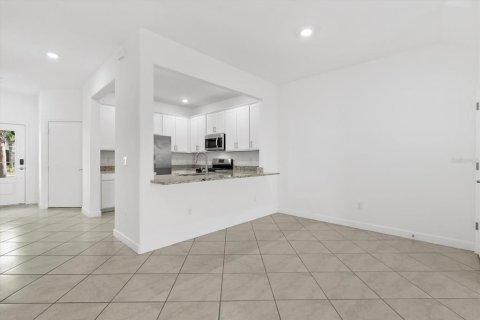 Touwnhouse à vendre à Bradenton, Floride: 3 chambres, 178.84 m2 № 2093286 - photo 12
