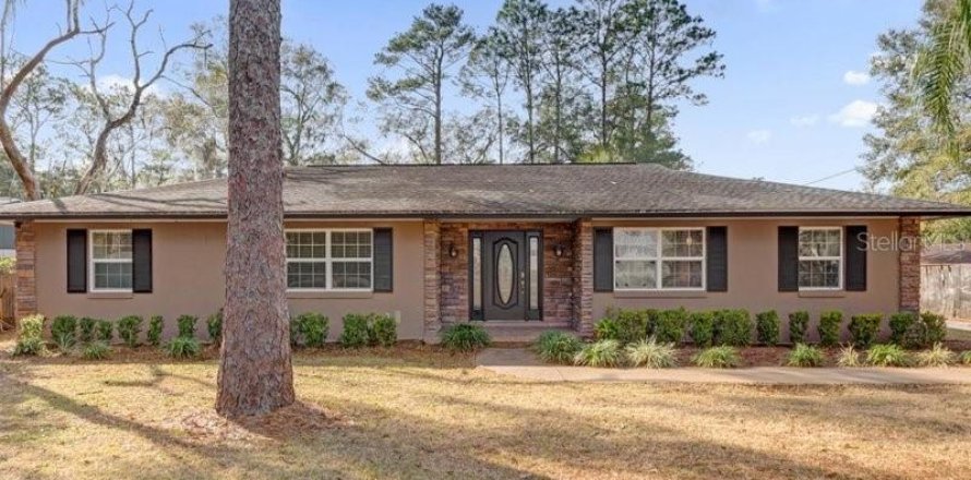 Casa en Ocala, Florida 4 dormitorios, 185.9 m2 № 1843956