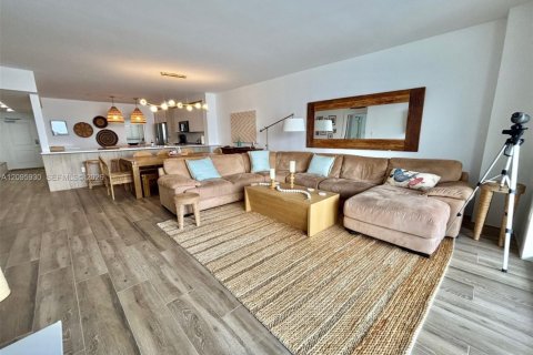 Copropriété à louer à Sunny Isles Beach, Floride: 2 chambres, 136.57 m2 № 2387137 - photo 9