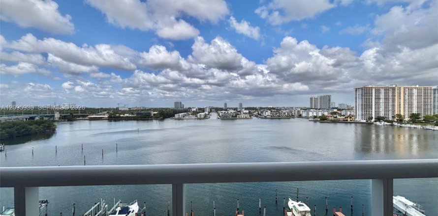 Condo à Sunny Isles Beach, Floride, 2 chambres  № 2387137