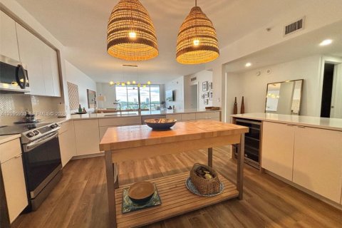 Copropriété à louer à Sunny Isles Beach, Floride: 2 chambres, 136.57 m2 № 2387137 - photo 12