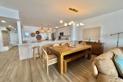 Copropriété à louer à Sunny Isles Beach, Floride: 2 chambres, 136.57 m2 № 2387137 - photo 8