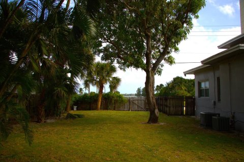 Villa ou maison à louer à West Palm Beach, Floride: 5 chambres, 238.94 m2 № 2173005 - photo 22