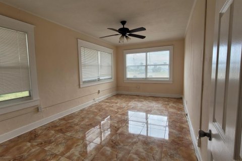 Villa ou maison à louer à West Palm Beach, Floride: 5 chambres, 238.94 m2 № 2173005 - photo 10