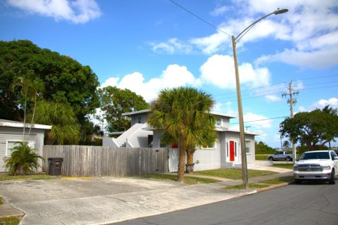 Villa ou maison à louer à West Palm Beach, Floride: 5 chambres, 238.94 m2 № 2173005 - photo 5