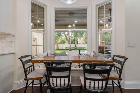 House in Winter Park, Florida 5 bedrooms, 434.41 sq.m. № 1546847 - photo 12
