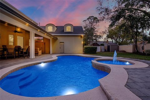 House in Winter Park, Florida 5 bedrooms, 434.41 sq.m. № 1546847 - photo 4