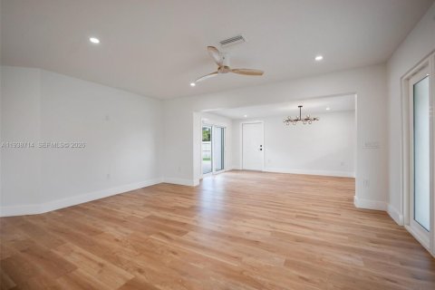 Villa ou maison à louer à Cocoa Beach, Floride: 2 chambres № 1996356 - photo 7