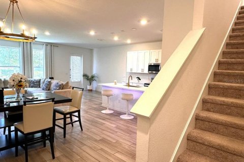 Touwnhouse à vendre à Davenport, Floride: 3 chambres, 201.6 m2 № 2317396 - photo 5