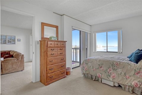 Condo in Titusville, Florida, 2 bedrooms  № 1586147 - photo 18