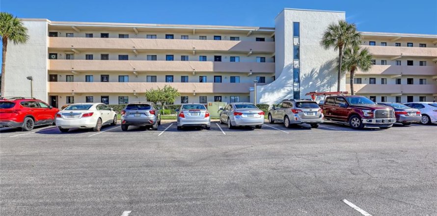 Condo in Titusville, Florida, 2 bedrooms  № 1586147