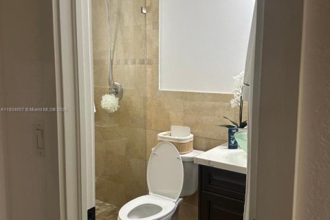 Купить виллу или дом в Хомстед, Флорида 4 спальни, 123.93м2, № 1864142 - фото 16
