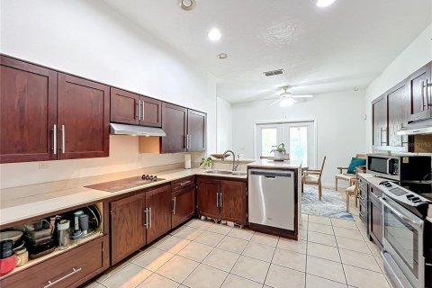 House in Orlando, Florida 3 bedrooms, 171.31 sq.m. № 1848553 - photo 30