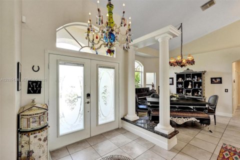 House in Port St. Lucie, Florida 4 bedrooms, 232.53 sq.m. № 2186455 - photo 7