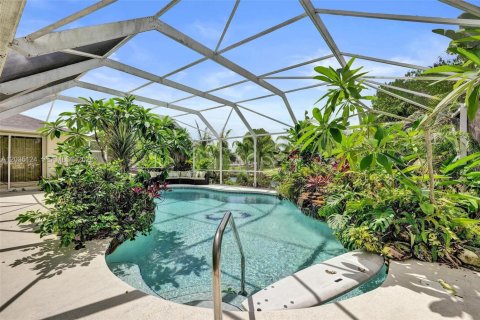 House in Port St. Lucie, Florida 4 bedrooms, 232.53 sq.m. № 2186455 - photo 4