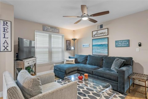 Condominio en venta en Tampa, Florida, 2 dormitorios, 69.86 m2 № 1743423 - foto 3