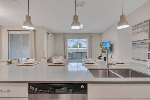 Снять в аренду таунхаус в Дэвенпорт, Флорида 7 комнат, 177.81м2, № 1824294 - фото 17