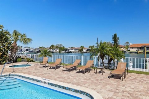 Copropriété à louer à Clearwater, Floride: 2 chambres, 90.95 m2 № 1807381 - photo 11