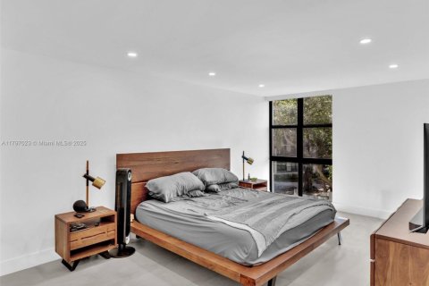 Copropriété à vendre à Fort Lauderdale, Floride: 2 chambres, 116.13 m2 № 1940133 - photo 16