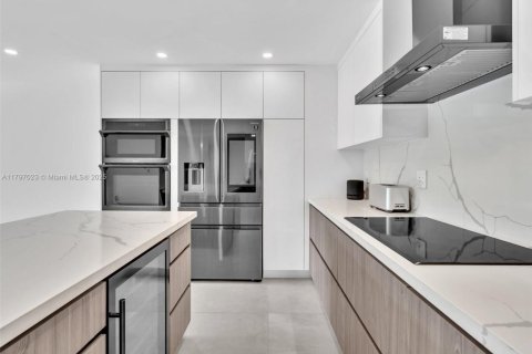 Copropriété à vendre à Fort Lauderdale, Floride: 2 chambres, 116.13 m2 № 1940133 - photo 26