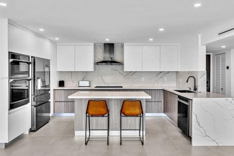 Copropriété à vendre à Fort Lauderdale, Floride: 2 chambres, 116.13 m2 № 1940133 - photo 1