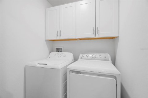 Townhouse in Land O' Lakes, Florida 2 bedrooms, 143.16 sq.m. № 1879370 - photo 26