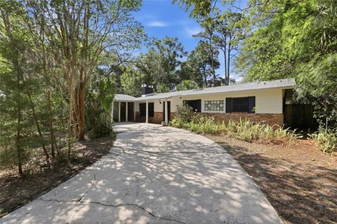 Casa en Gainesville, Florida 3 dormitorios, 164.81 m2 № 2109505