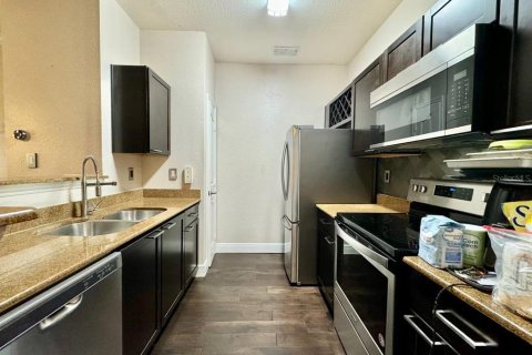 Copropriété à louer à Tampa, Floride: 2 chambres, 97.92 m2 № 2324425 - photo 3
