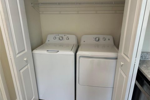 Commercial property in Tampa, Florida 8 bedrooms, 295.89 sq.m. № 2379058 - photo 29