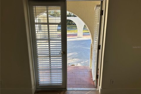 Commercial property in Tampa, Florida 8 bedrooms, 295.89 sq.m. № 2379058 - photo 19