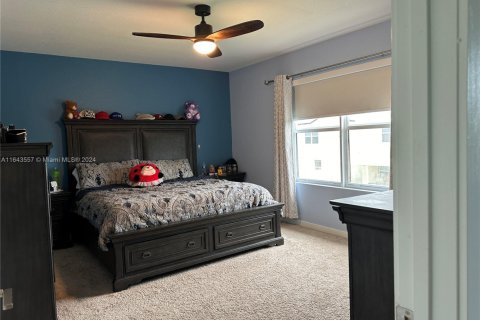 House in Homestead, Florida 4 bedrooms, 197.51 sq.m. № 1811625 - photo 16