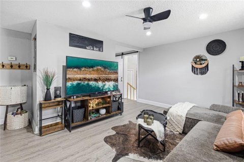 Casa en venta en Jacksonville, Florida, 3 dormitorios, 92.16 m2 № 2228497 - foto 2