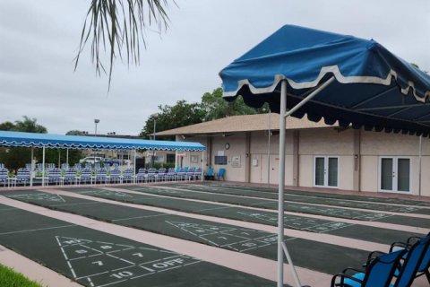 Condominio en venta en Palm Springs, Florida, 1 dormitorio, 72 m2 № 2146010 - foto 27