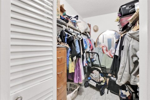 Condominio en venta en Palm Springs, Florida, 1 dormitorio, 72 m2 № 2146010 - foto 15