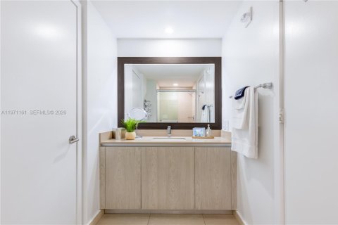 Купить кондоминиум в Холливуд, Флорида 2 спальни, 104.89м2, № 2032092 - фото 23