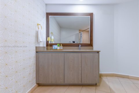 Купить кондоминиум в Холливуд, Флорида 2 спальни, 104.89м2, № 2032092 - фото 20