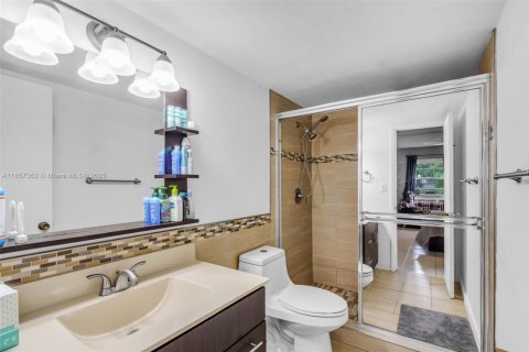 Купить кондоминиум в Майами, Флорида 2 спальни, 102.1м2, № 2054403 - фото 10