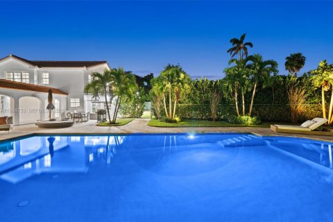 Villa ou maison à vendre à Boynton Beach, Floride: 4 chambres, 319.86 m2 № 2026119 - photo 13