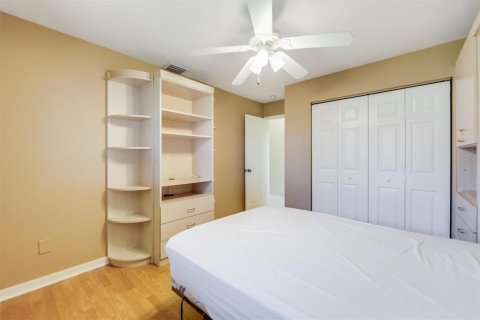 House in North Fort Myers, Florida 3 bedrooms, 180.6 sq.m. № 1904321 - photo 28