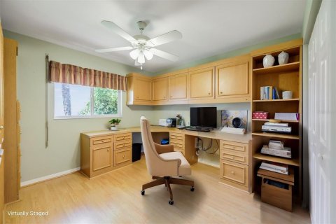 House in North Fort Myers, Florida 3 bedrooms, 180.6 sq.m. № 1904321 - photo 29