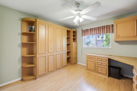 House in North Fort Myers, Florida 3 bedrooms, 180.6 sq.m. № 1904321 - photo 30