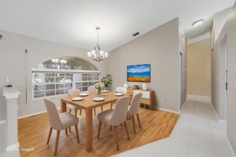 House in North Fort Myers, Florida 3 bedrooms, 180.6 sq.m. № 1904321 - photo 9