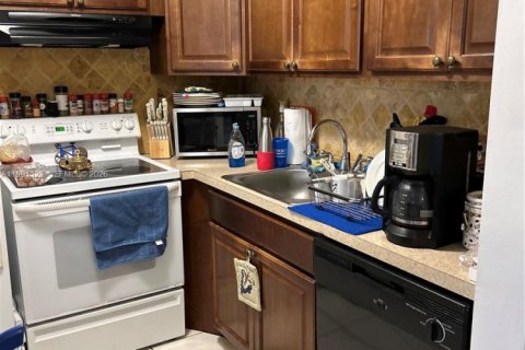 Condominio en alquiler en Deerfield Beach, Florida, 1 dormitorio, 65.03 m2 № 2088177 - foto 10
