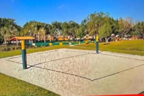 House in Kissimmee, Florida 8 bedrooms, 262.36 sq.m. № 2098454 - photo 29