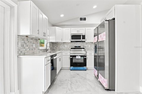 Casa en venta en New Port Richey, Florida, 3 dormitorios, 99.13 m2 № 2210132 - foto 11